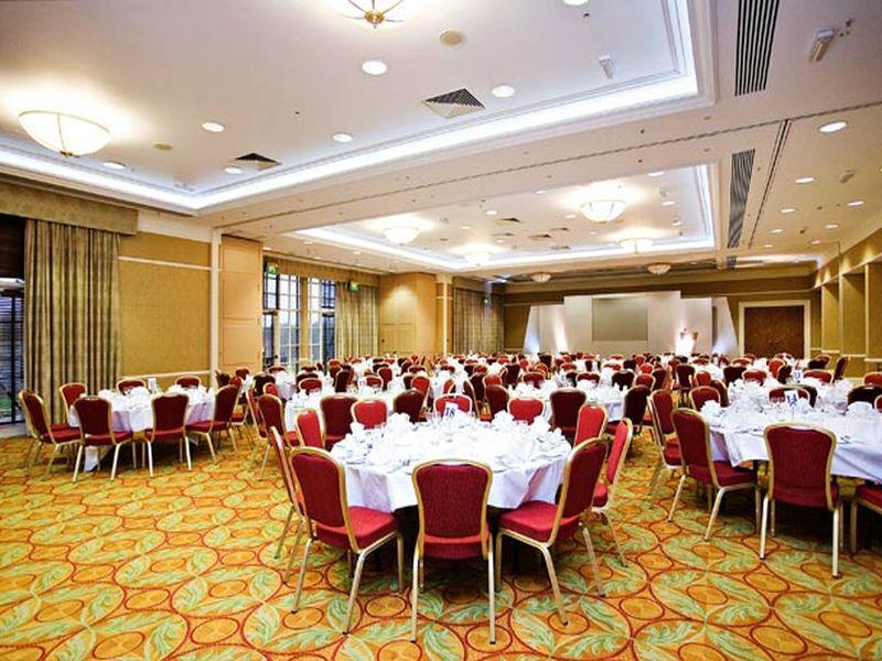 ฟอเรสต์ ออฟ อาร์เดน แมริออท โฮเต็ล แอนด์ คันทรี คลับ Hotel แมร์ริเดน ร้านอาหาร รูปภาพ